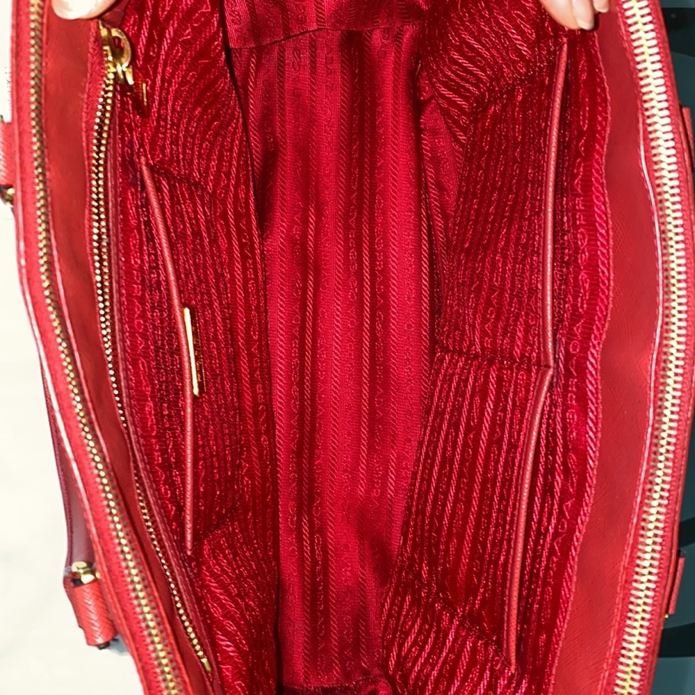 PRADA Saffiano Lux Large Galleria Double Zip Tote - Picture 9 of 14